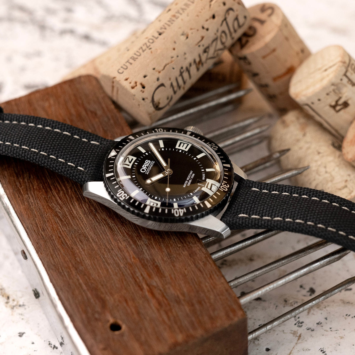 Oris Divers Heritage Sixty-Five Automatic Men&#39;s Watch 733-7707-4064RS Strapcode watch bands