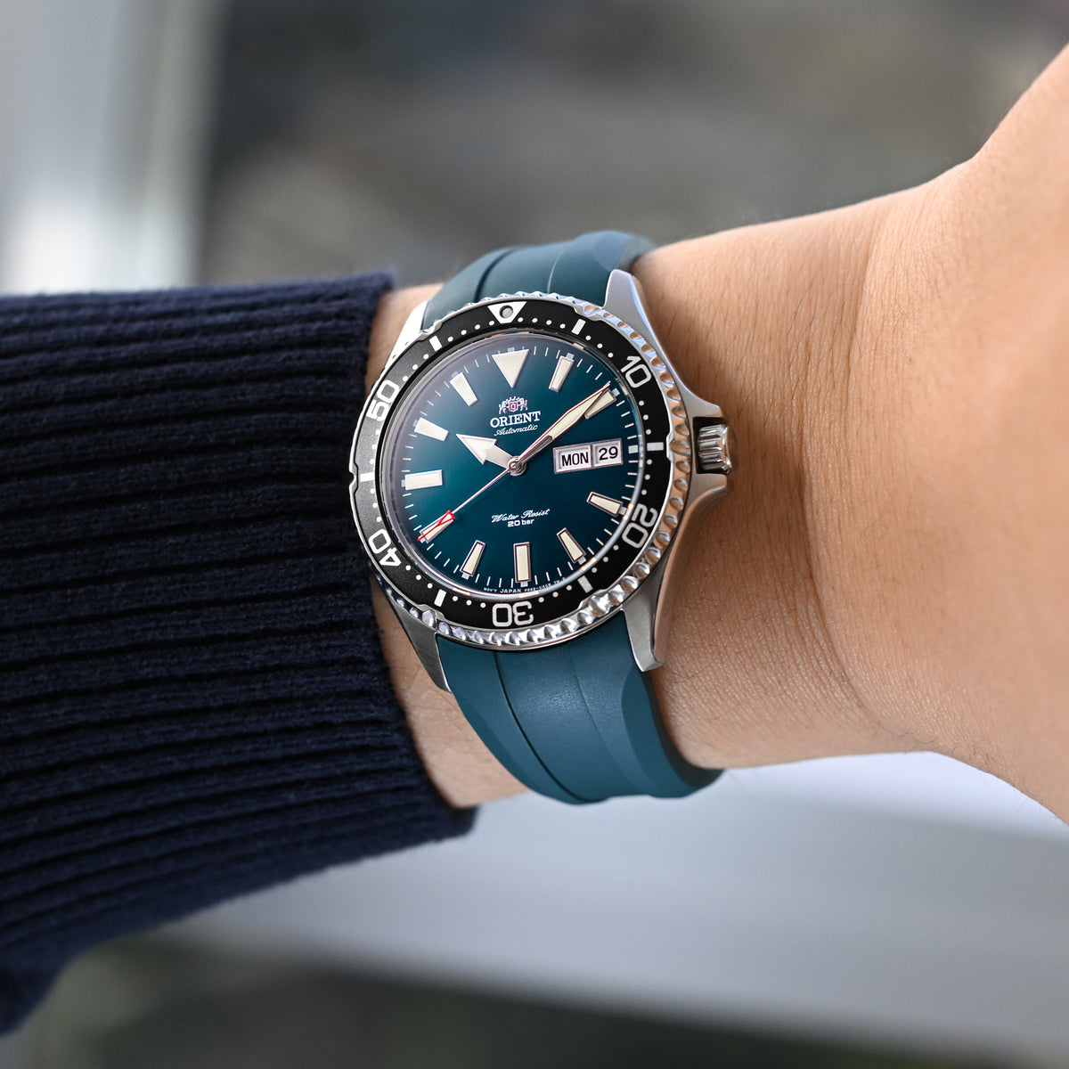 20mm Curved End Green FKM Rubber Watch Strap for Orient Kamasu