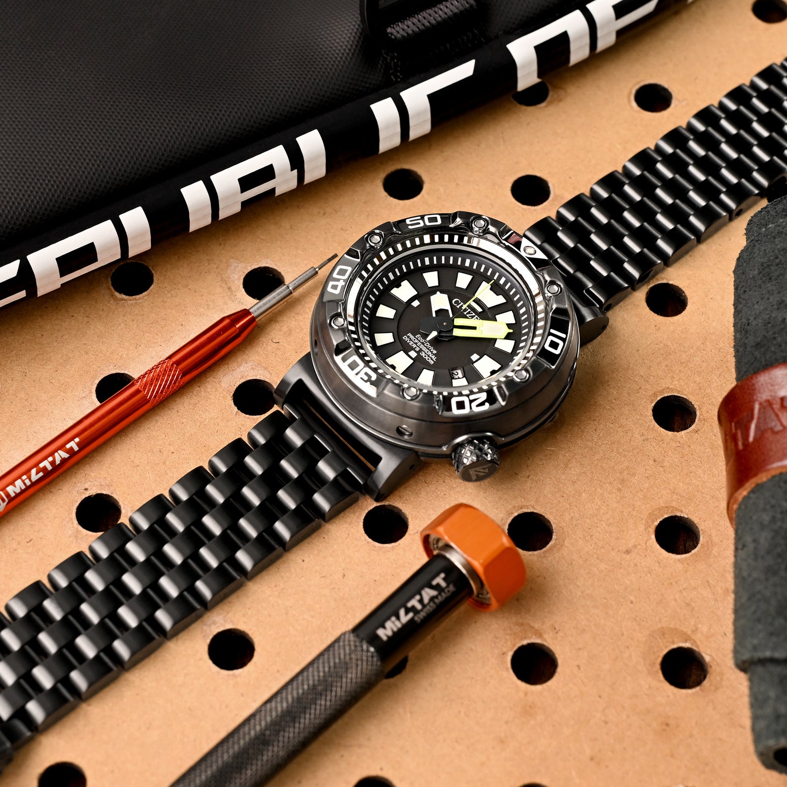 22mm Super Engineer I 316L Stainless Steel Watch Band Straight End, Diamond-like Carbon (DLC coating) V-Clasp Strapcode Watch Bands