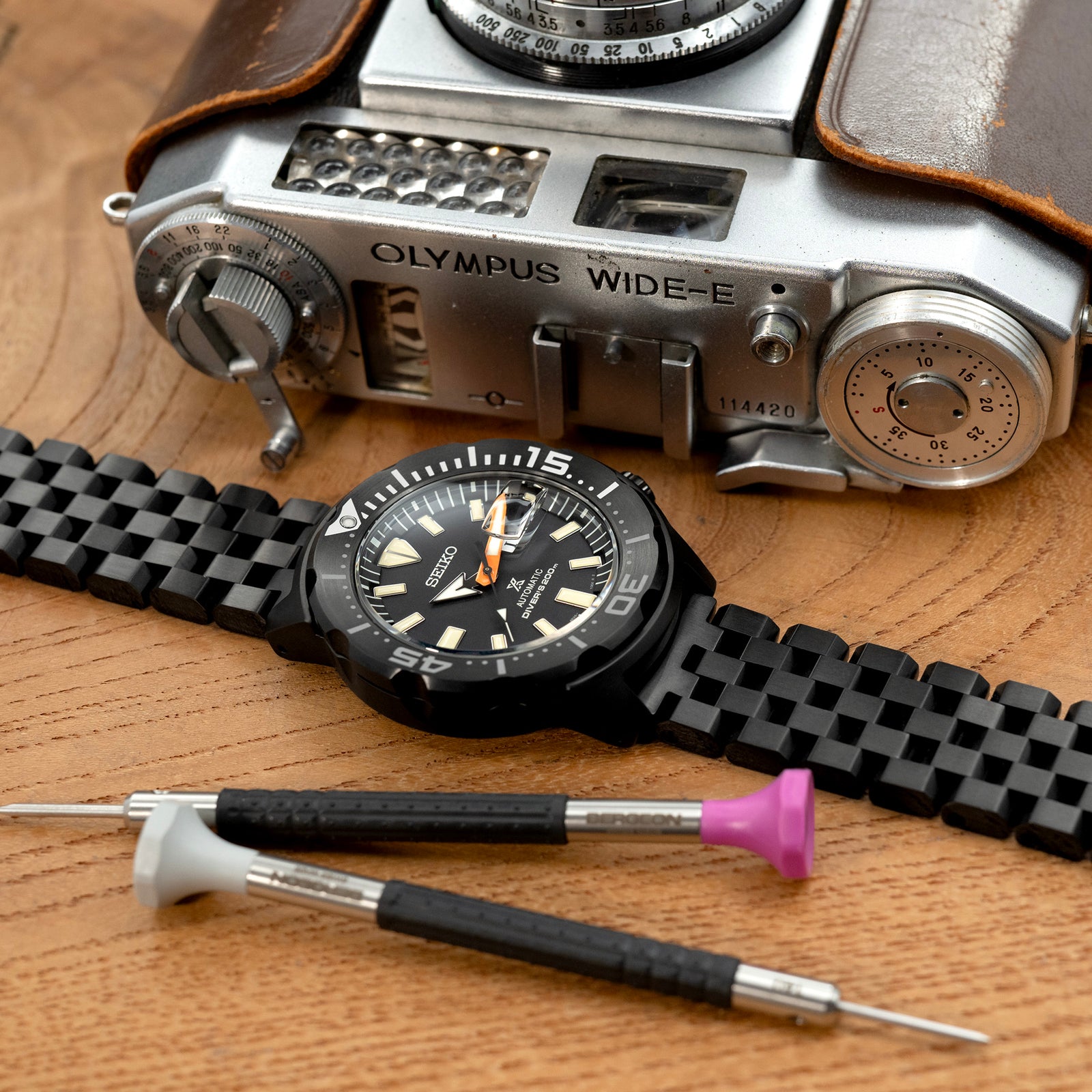 20mm or 22mm Super Engineer II Watch Band Straight End, 316L Stainless Steel Diamond-like Carbon (DLC coating) V-Clasp