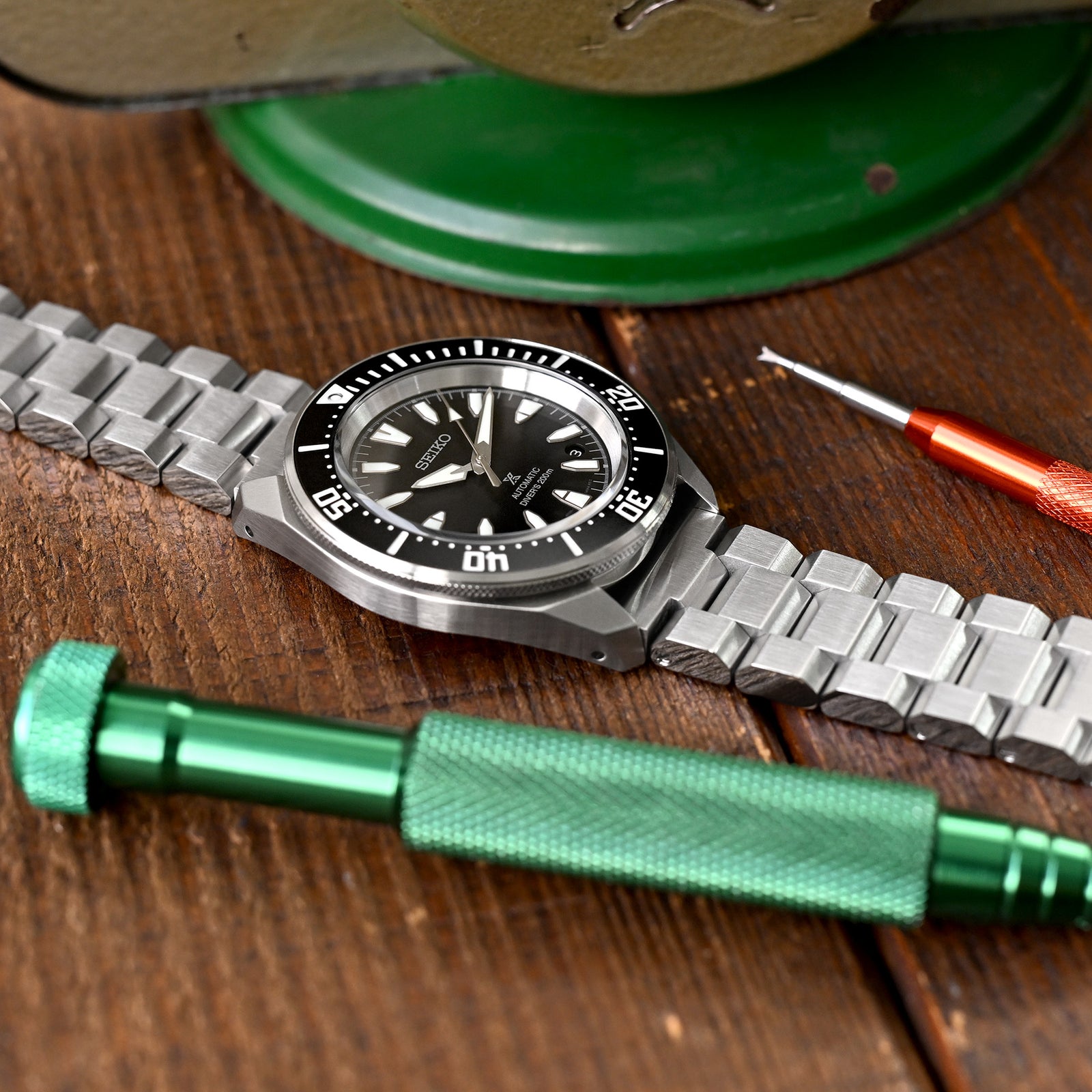 20mm Hexad Watch Band Straight End Lug, 316L Stainless Steel Brushed Diver Clasp