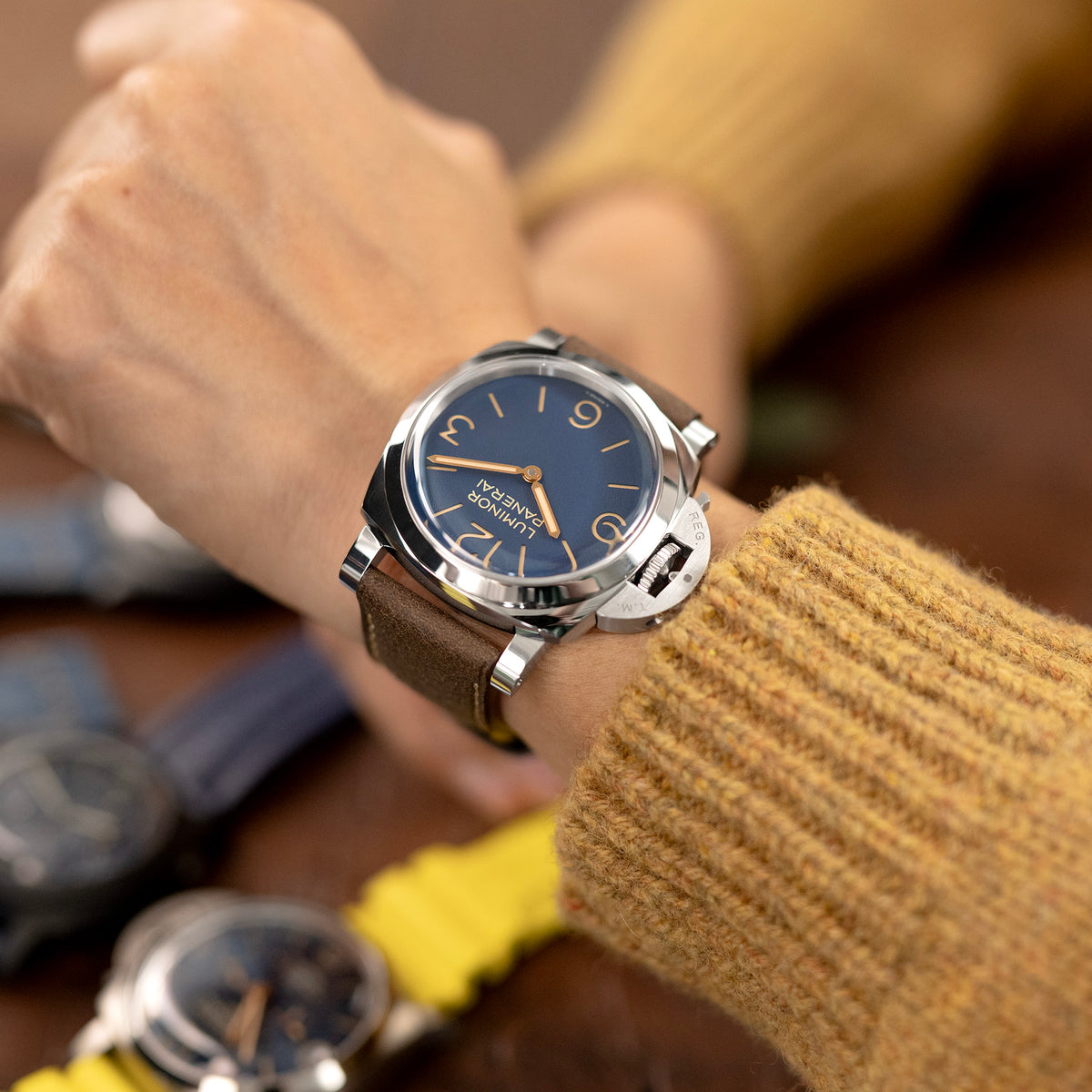 Bracelet en cuir italien marron foncé avec surpiqûres beiges pour Panerai