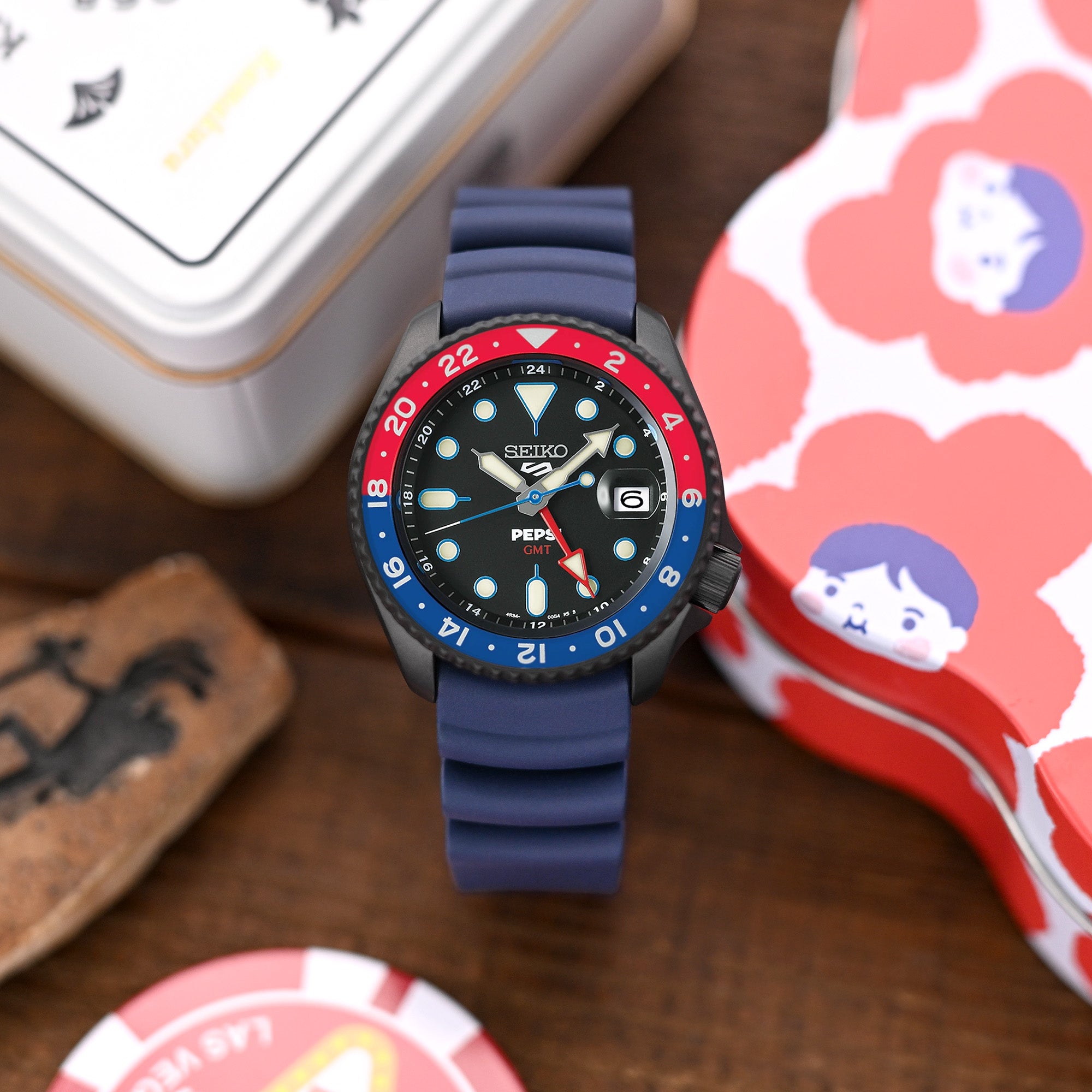 Q.R. Firewave Resilient Curved End FKM rubber Watch Strap, Navy Blue 22mm