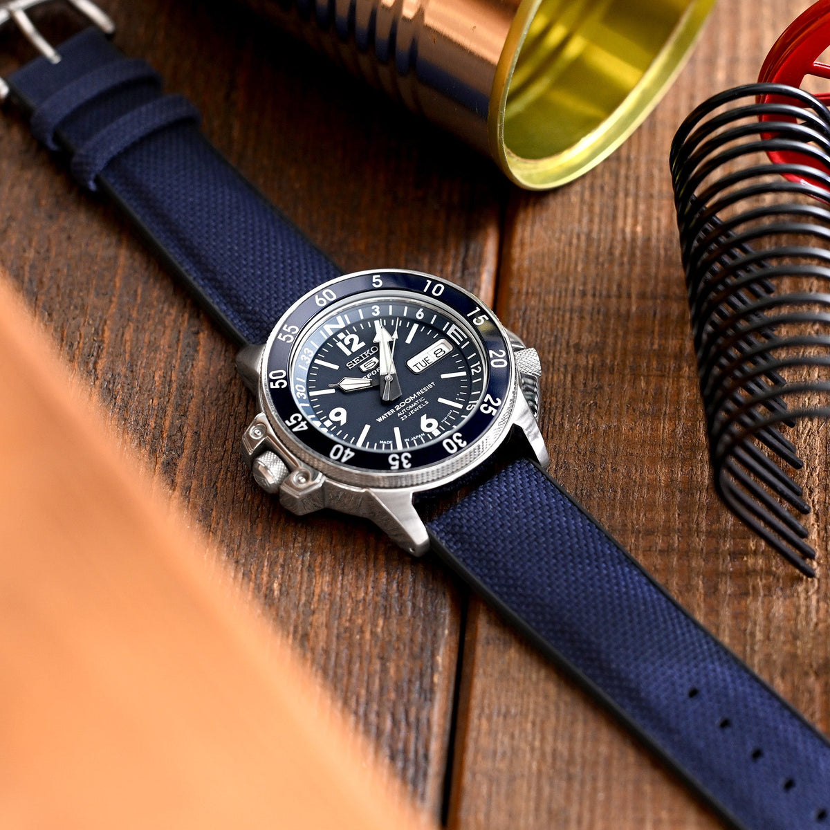 Seiko 5 Sports SKZ209J1 200m Atlas Diver Strapcode watch bands