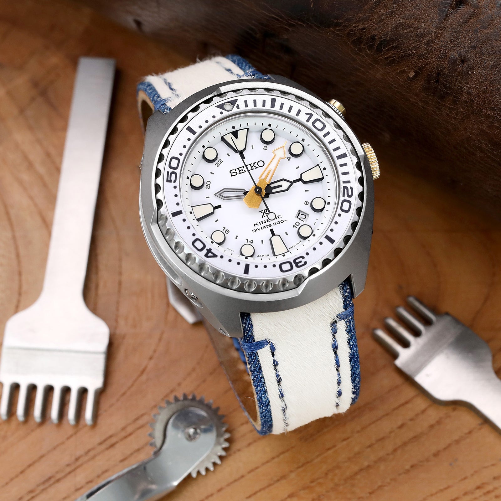 Seiko 50th Anniversary SUN043 Prospex Kinetic GMT 200m White Dial 2 Tone Air Scuba Diver Strapcode Watch Bands