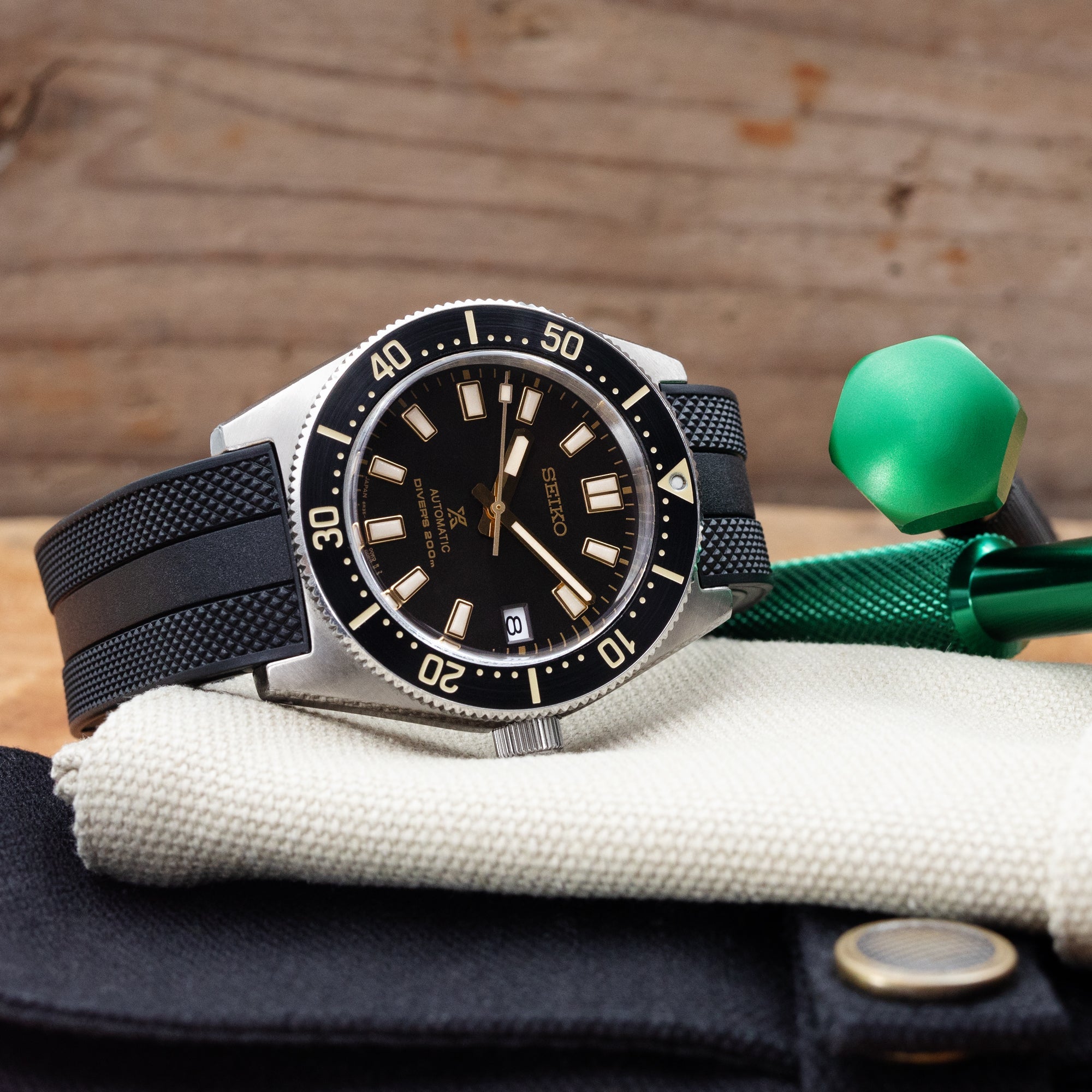 Seiko SPB147 Prospex Diver 62MAS Reissue Black Dial Strapcode Watch Bands